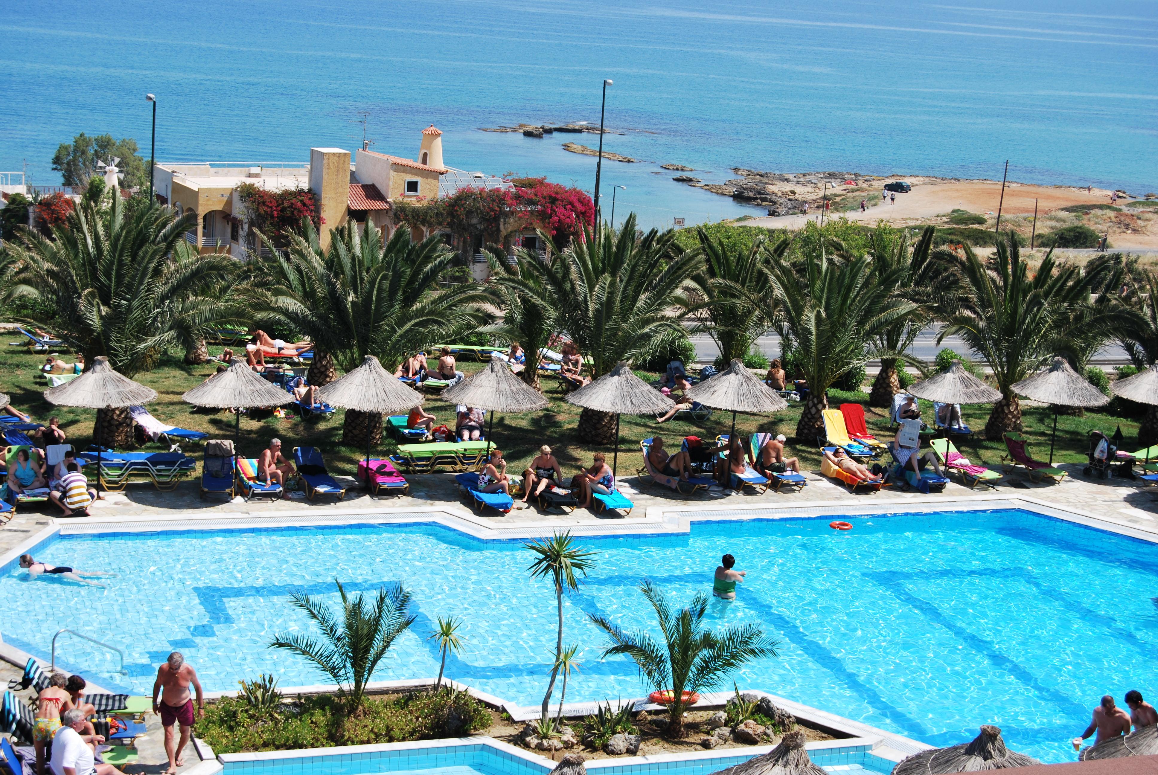 Mediterraneo Hotel Херсониссос Экстерьер фото