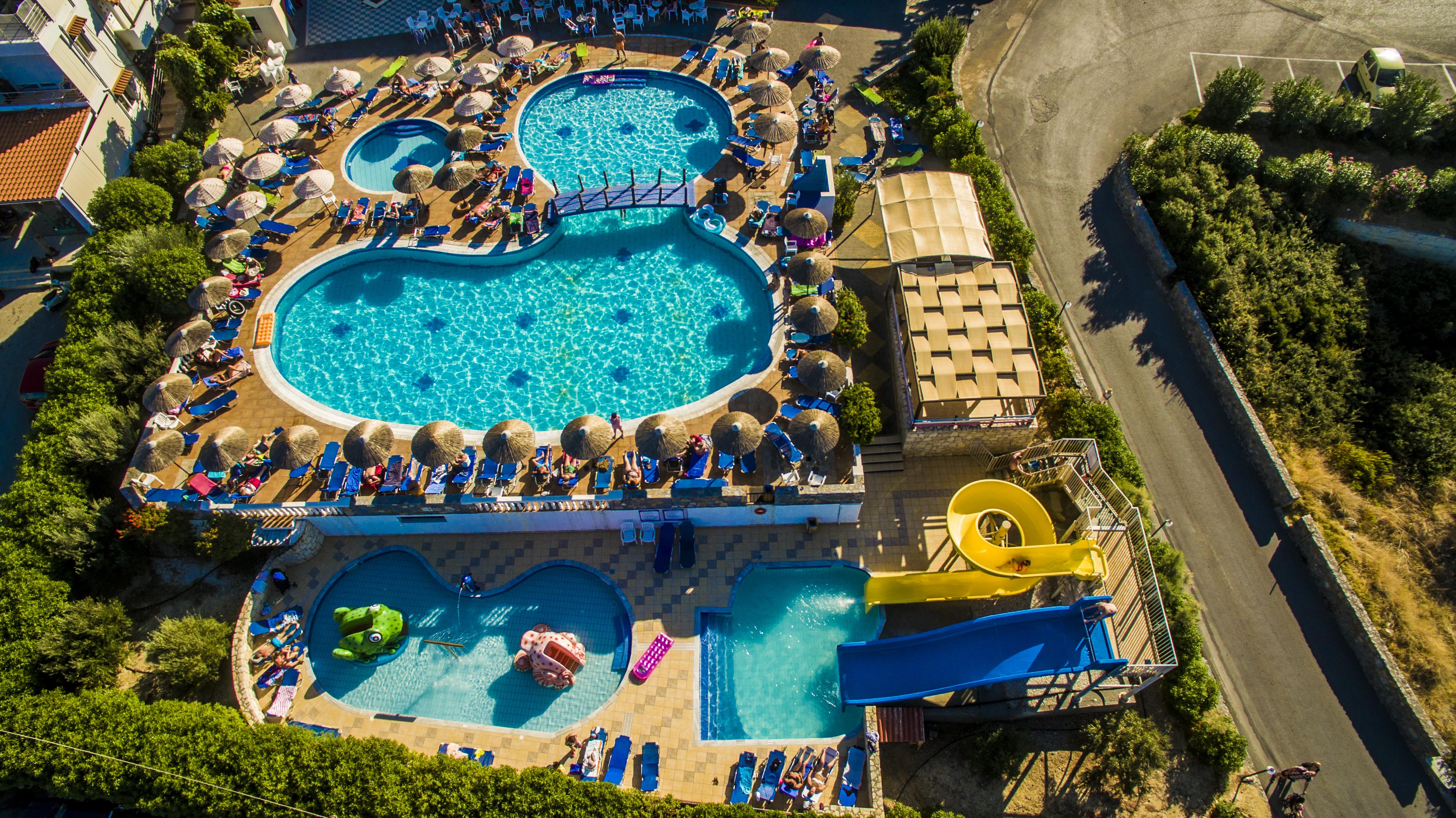 Mediterraneo Hotel Херсониссос Экстерьер фото