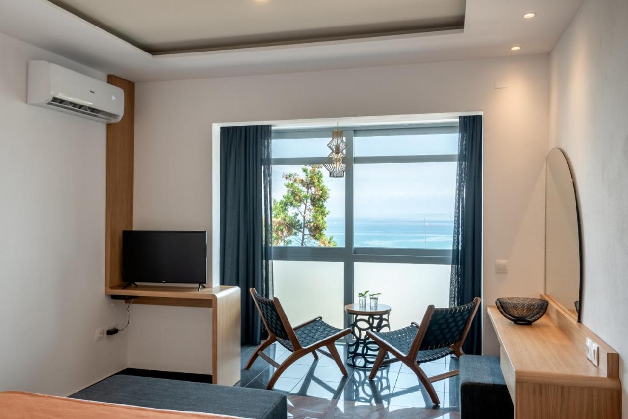 Mediterraneo Hotel Херсониссос Экстерьер фото