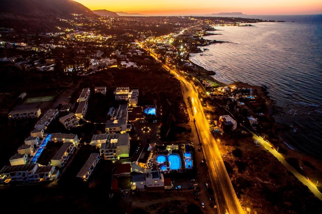 Mediterraneo Hotel Херсониссос Экстерьер фото