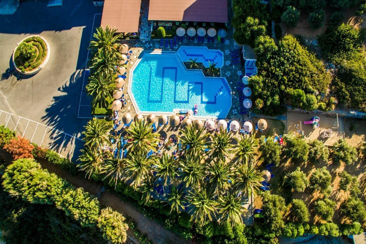 Mediterraneo Hotel Херсониссос Экстерьер фото