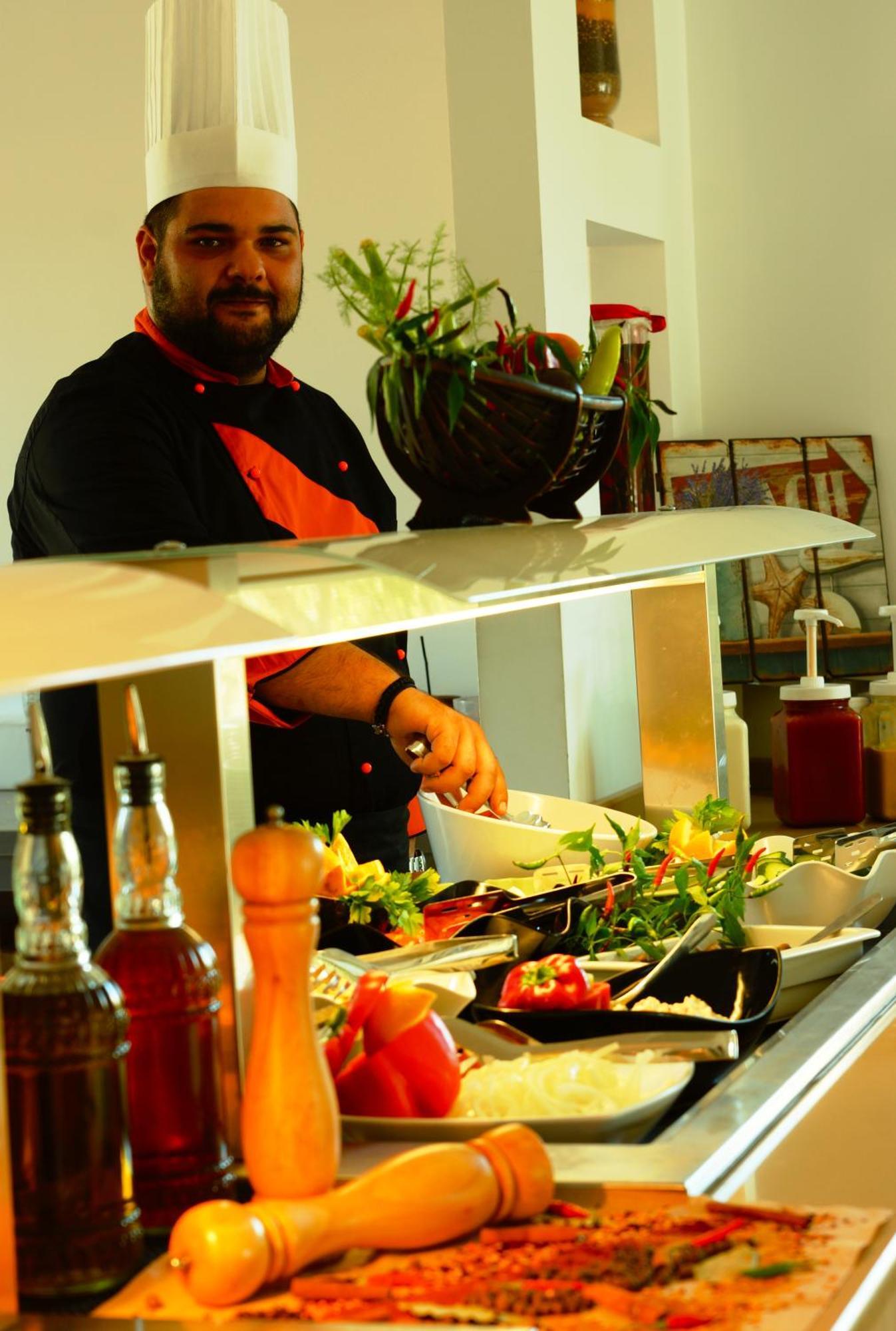 Mediterraneo Hotel Херсониссос Экстерьер фото