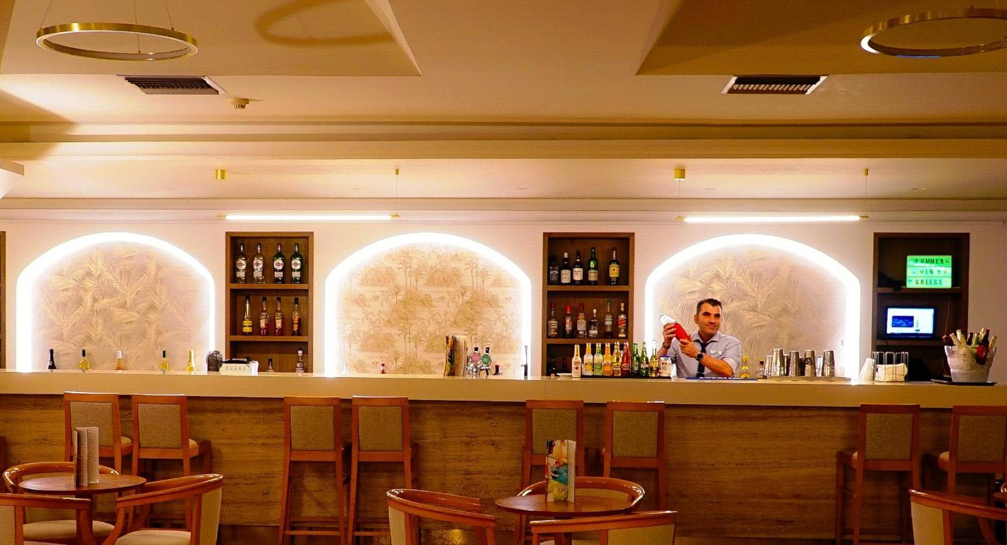 Mediterraneo Hotel Херсониссос Экстерьер фото